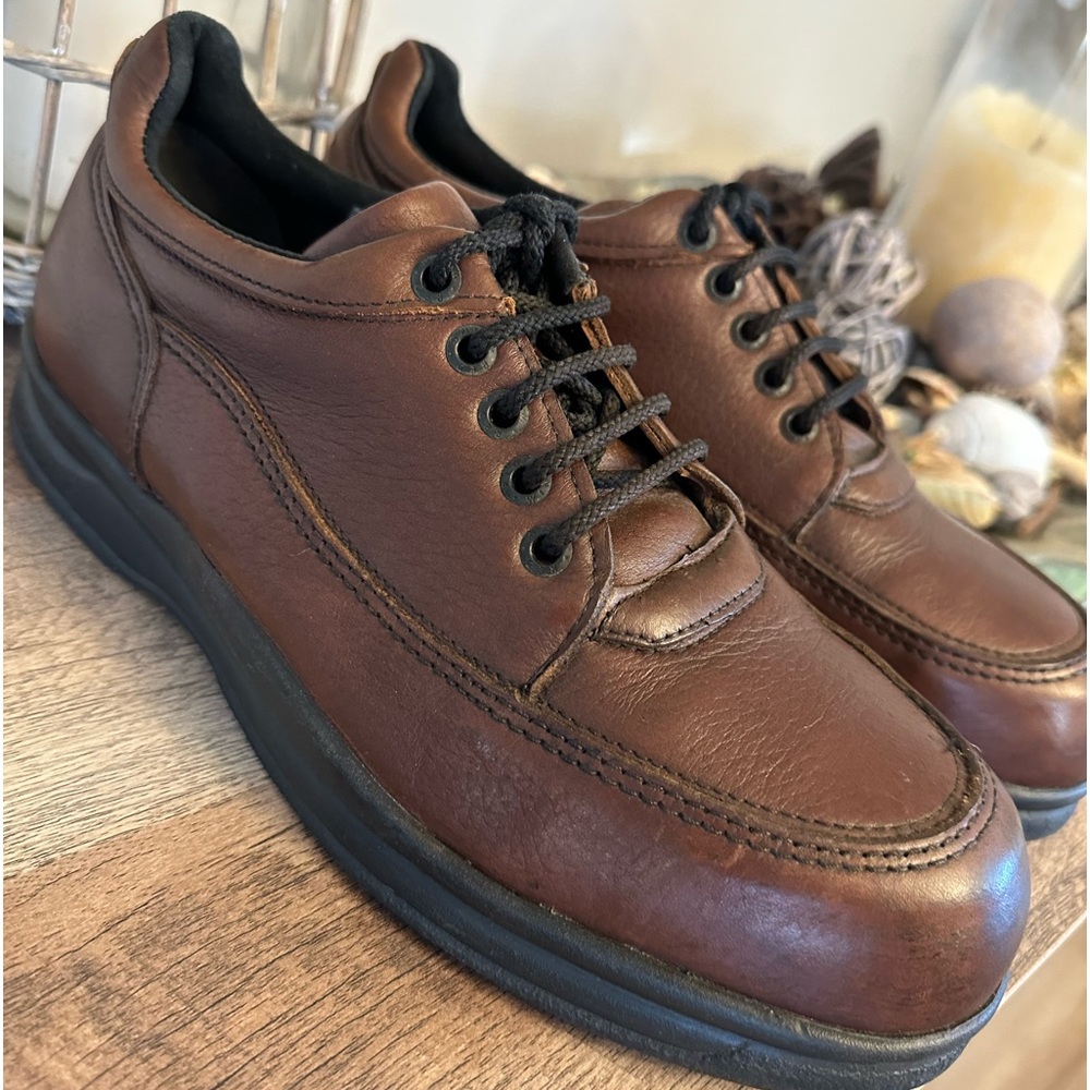 Vintage Red Wing (Made in USA) leather Steel Toe Work Shoe Size 10 D